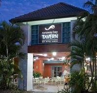 Runaway Bay Tavern - Accommodation Perth