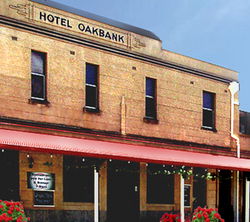 Oakbank Hotel - Accommodation Perth 2