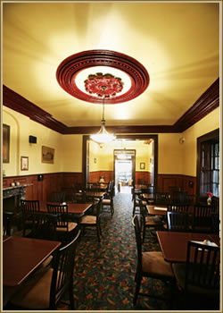 Macquarie Arms Hotel - Accommodation Perth 2
