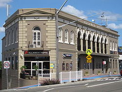 Allawah Hotel - Accommodation Perth 2