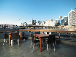 Watershed Hotel - Accommodation Perth 3