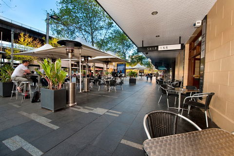 Ship Inn - Accommodation Perth 0