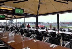 Birkenhead Tavern - Perth Resorts 3