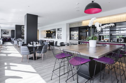 MRepublic Restaurant, Bar And Lounge - Accommodation Perth 0