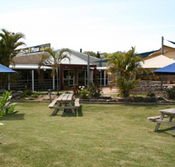 Moonee Beach Tavern - Accommodation Perth