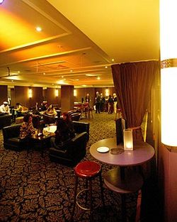 Statement Lounge Bar - Accommodation Perth 1