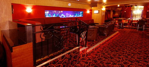 Hollywood Showgirls - Accommodation Perth 5