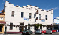 Shire Hall Hotel - Accommodation Perth 0