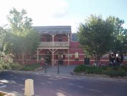 Alpine Hotel - Accommodation Perth 0