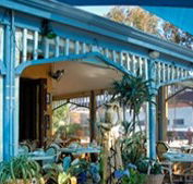 Georges Meze - Accommodation Perth