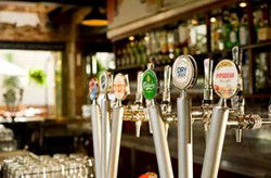 Queens Tavern - Perth Resorts 0