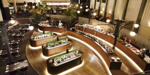 Atrium Garden Restaurant - Accommodation Perth 3