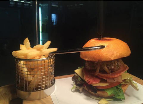 Hellenic Club - Accommodation Perth 4