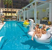 Pool Club - Accommodation Perth