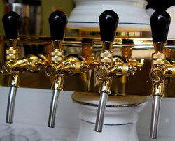 Bazaar Beer Cafe - Accommodation Perth 2