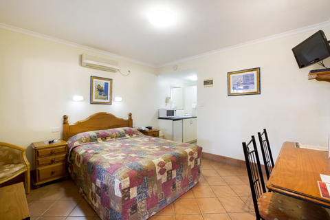 Glenmore Hotel-Motel - Accommodation Perth 1