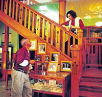 Hotel Corones - Accommodation Perth