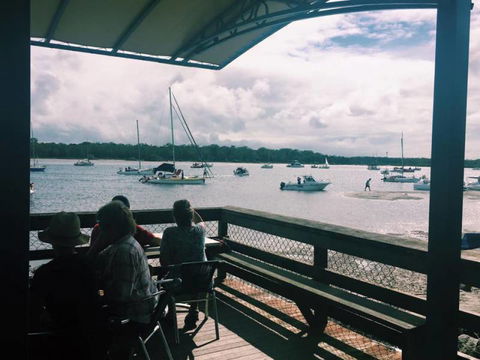 Tin Can Bay Yacht Club Bistro - Accommodation Perth 4