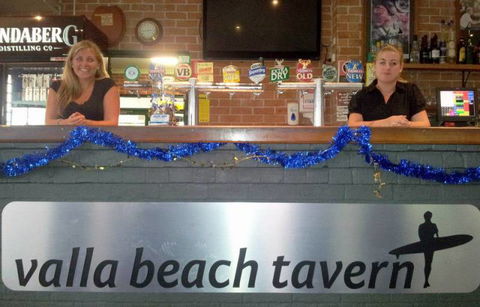 Valla Beach Tavern - Perth Resorts 0