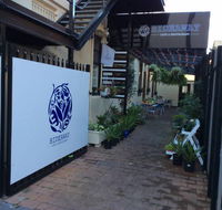 Hideaway Cafe  Restaurant - Perth Resorts