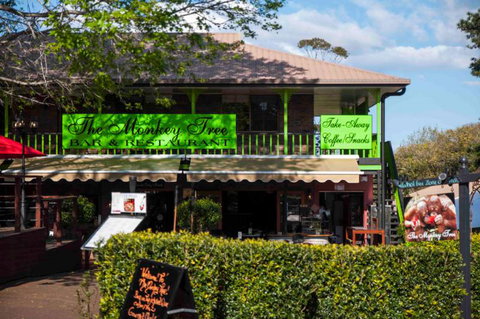 The Monkey Tree Bar & Restaurant - Accommodation Perth 3