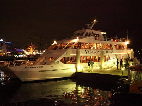 New Years Eve Cruise Sydney Harbour With Vagabond Cruises - Accommodation Perth 1