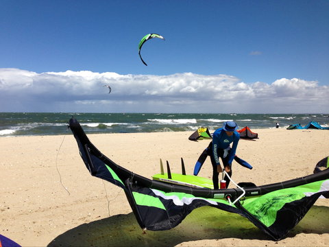 Kiteboarding Lesson - Accommodation Perth 1