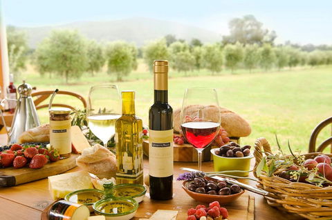 Whispering Brook Olive Long Table Luncheon - Perth Resorts 2
