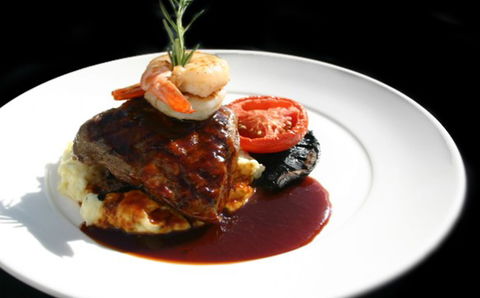 Aquarius Seafood Restaurant - Accommodation Perth 3