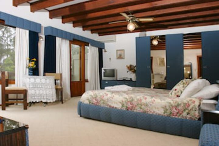 Malua Bay NSW Perth Resorts