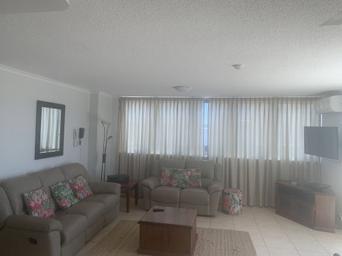 Beachfront Towers - Accommodation Perth 6