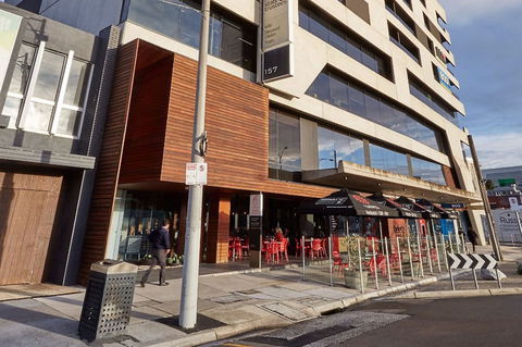 Melbourne Dandenong Central Apartment - Perth Resorts 1