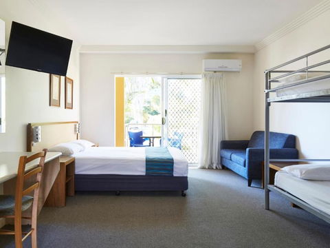 NRMA Treasure Island Holiday Resort - Accommodation Perth 3