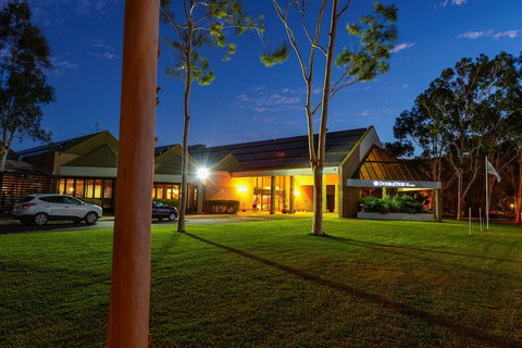 DoubleTree By Hilton Alice Springs - Accommodation Perth 1