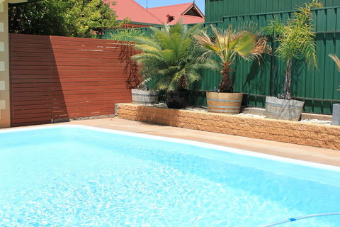 Lodge Outback Motel - Accommodation Perth 3