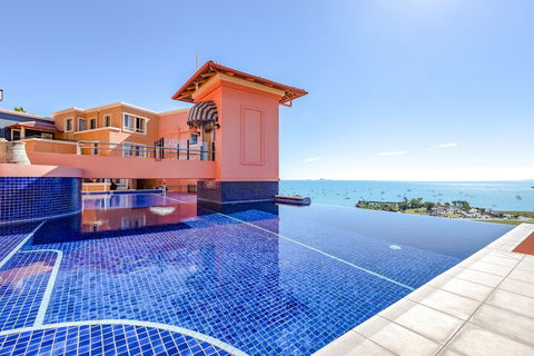 Martinique Whitsunday - Perth Resorts 3