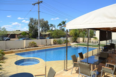 Best Western Chaffey International Motor Inn - Accommodation Perth 2