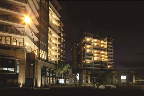 Oaks Redcliffe Mon Komo Suites - Accommodation Perth 2