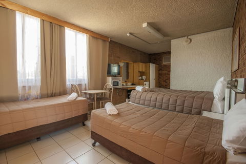 Marco Polo Motor Inn Sydney - Perth Resorts 4