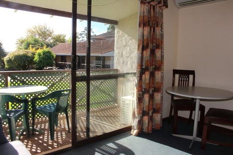 Karri Forest Motel - Accommodation Perth 6