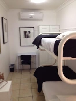Arrival Accommodation Centre - Accommodation Perth 2