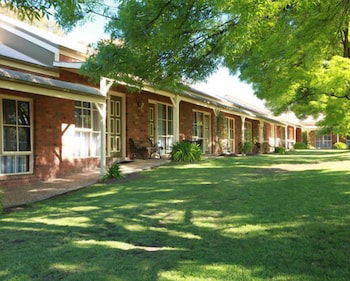 Mansfield Valley Motor Inn - Accommodation Perth 0