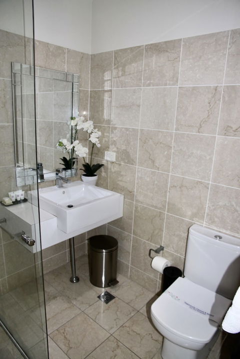 Mariners Court Hotel - Perth Resorts 4
