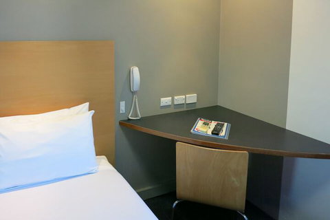 Arts Hotel - Accommodation Perth 7