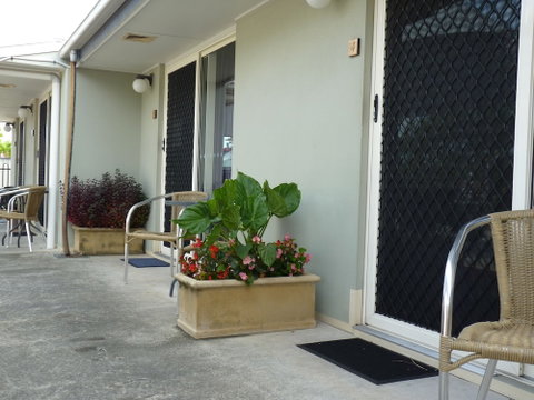 Caboolture Central Motor Inn, SureStay Collection By BW - Accommodation Perth 3