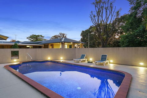 Beechworth Motor Inn - Perth Resorts 2