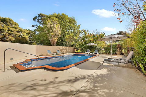 Beechworth Motor Inn - Perth Resorts 1