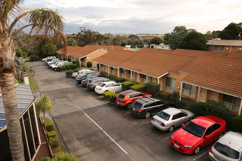 Best Western Airport Motel And Convention Centre - Accommodation Perth 0