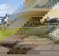 Hi Surf Beachfront Resort Apartments - Accommodation Perth