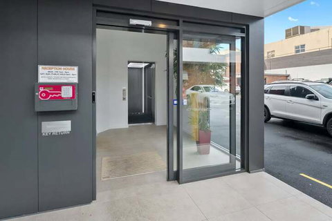 Beachfront Voyager Motor Inn - Accommodation Perth 2